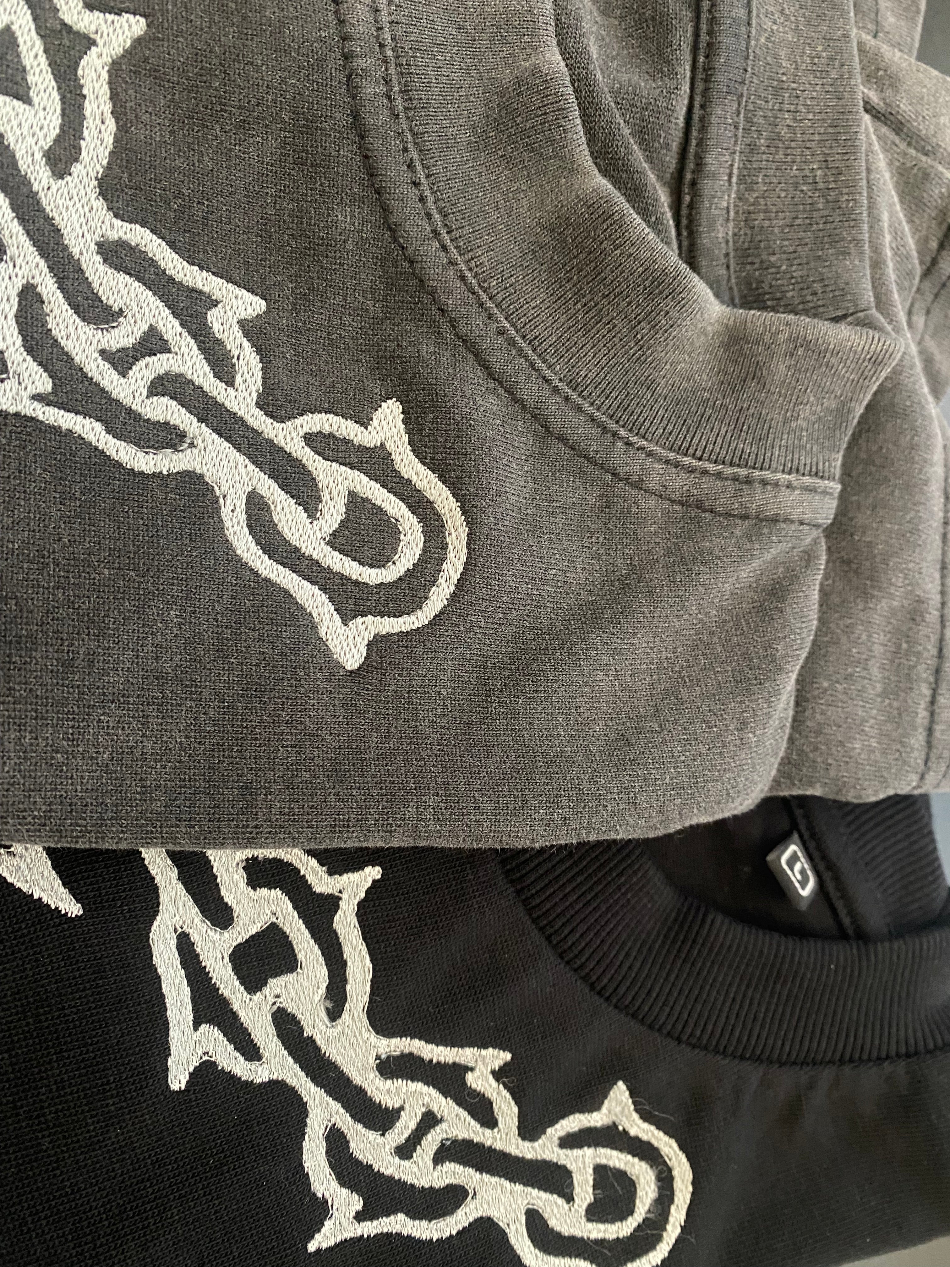 T-shirt chaînes
