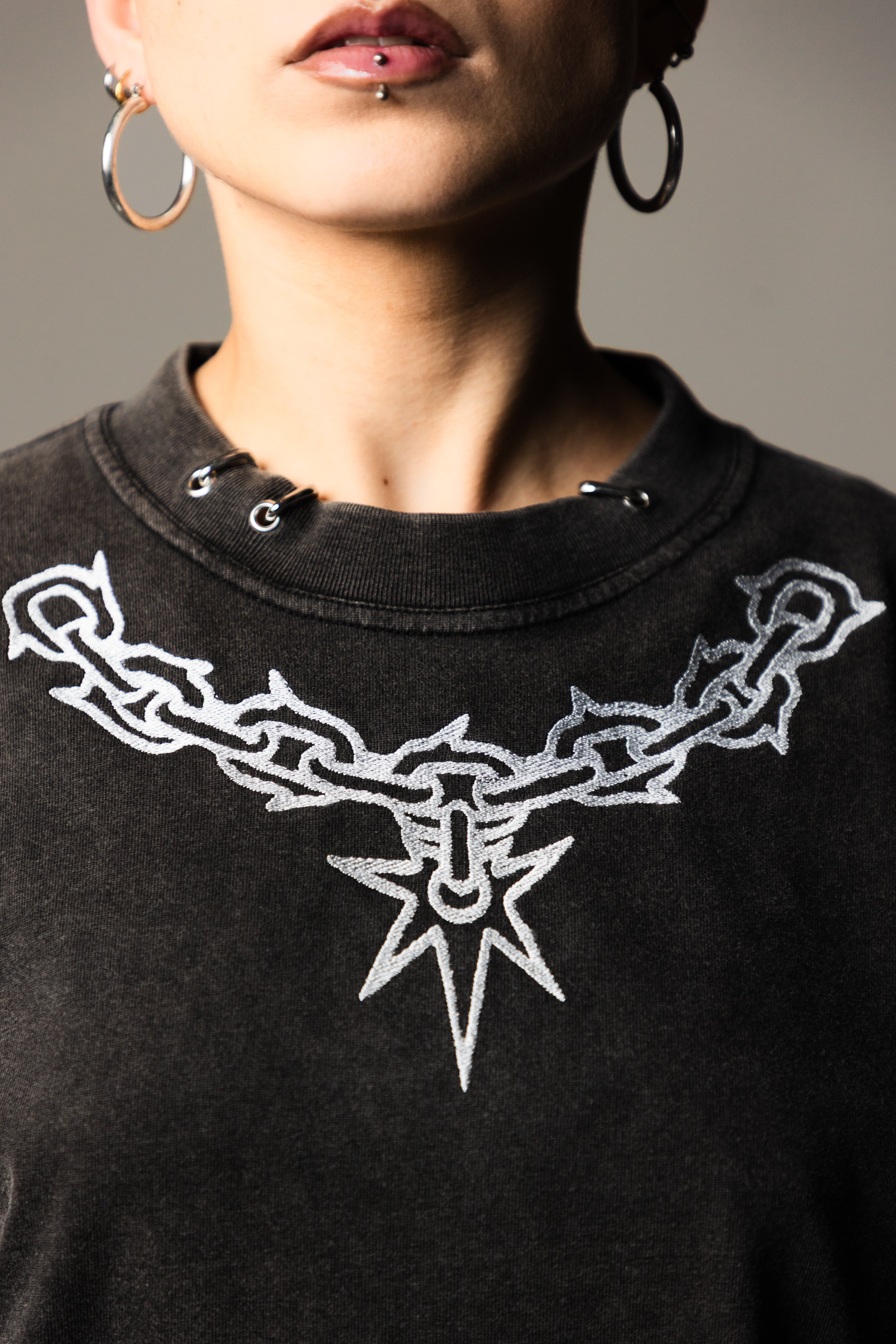 T-shirt chaînes